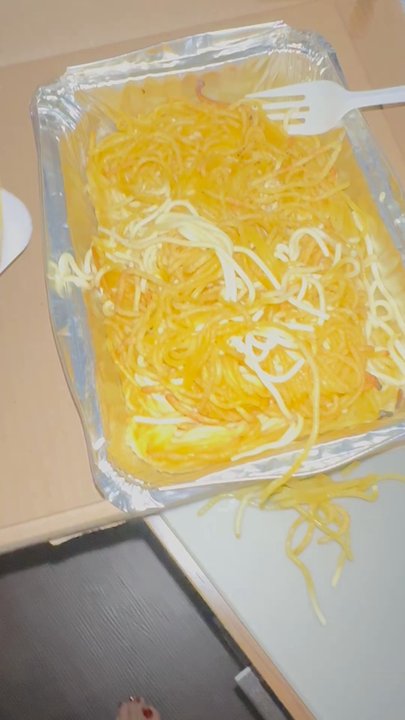 Robin Hood Pizza - Butter pasta which was for our 2 year old after flying for 6 hours. I really hope you guys rotten in hell this is a disgrace. - Pizza Near Me - Kent, Washington