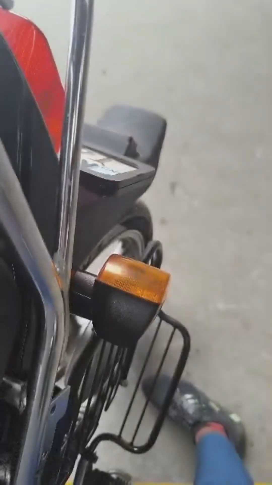 Walk-around video thumbnail