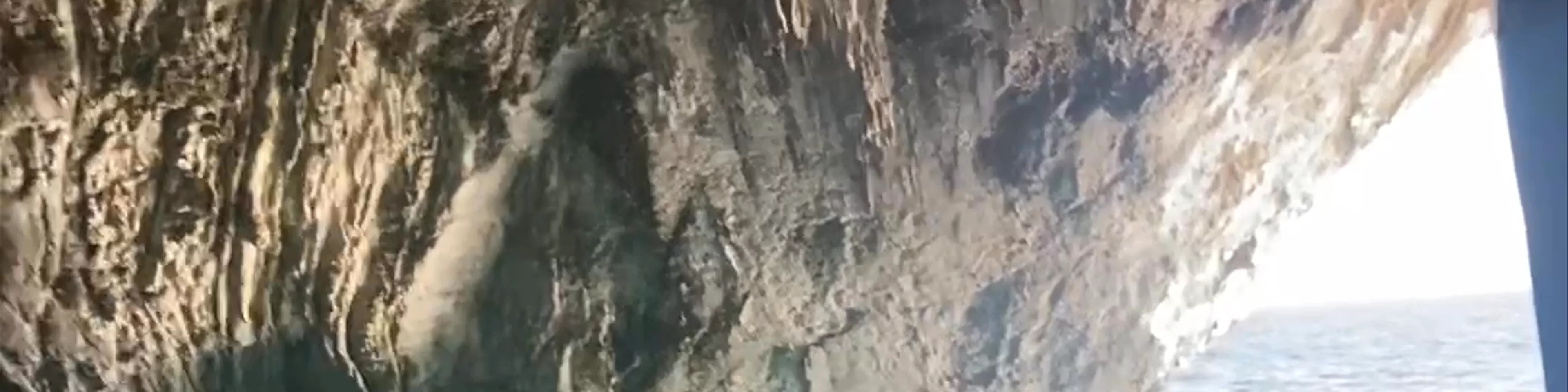 Papanikolis Cave