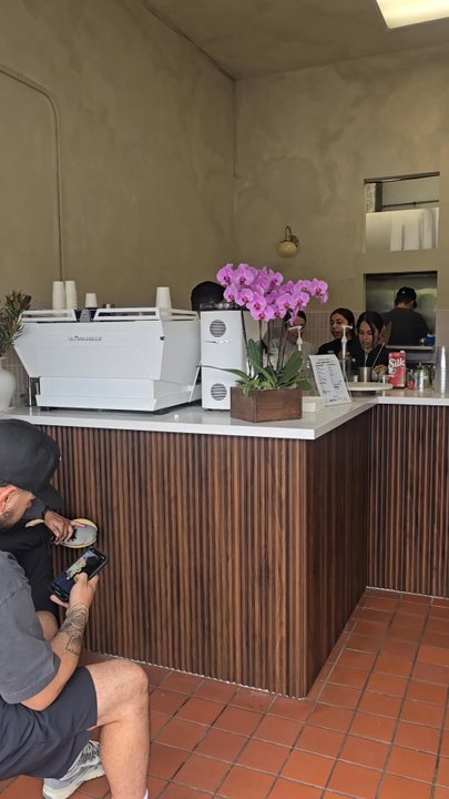 Vida Pura - Inside - Breakfast & Brunch Near Me - Los Angeles, California