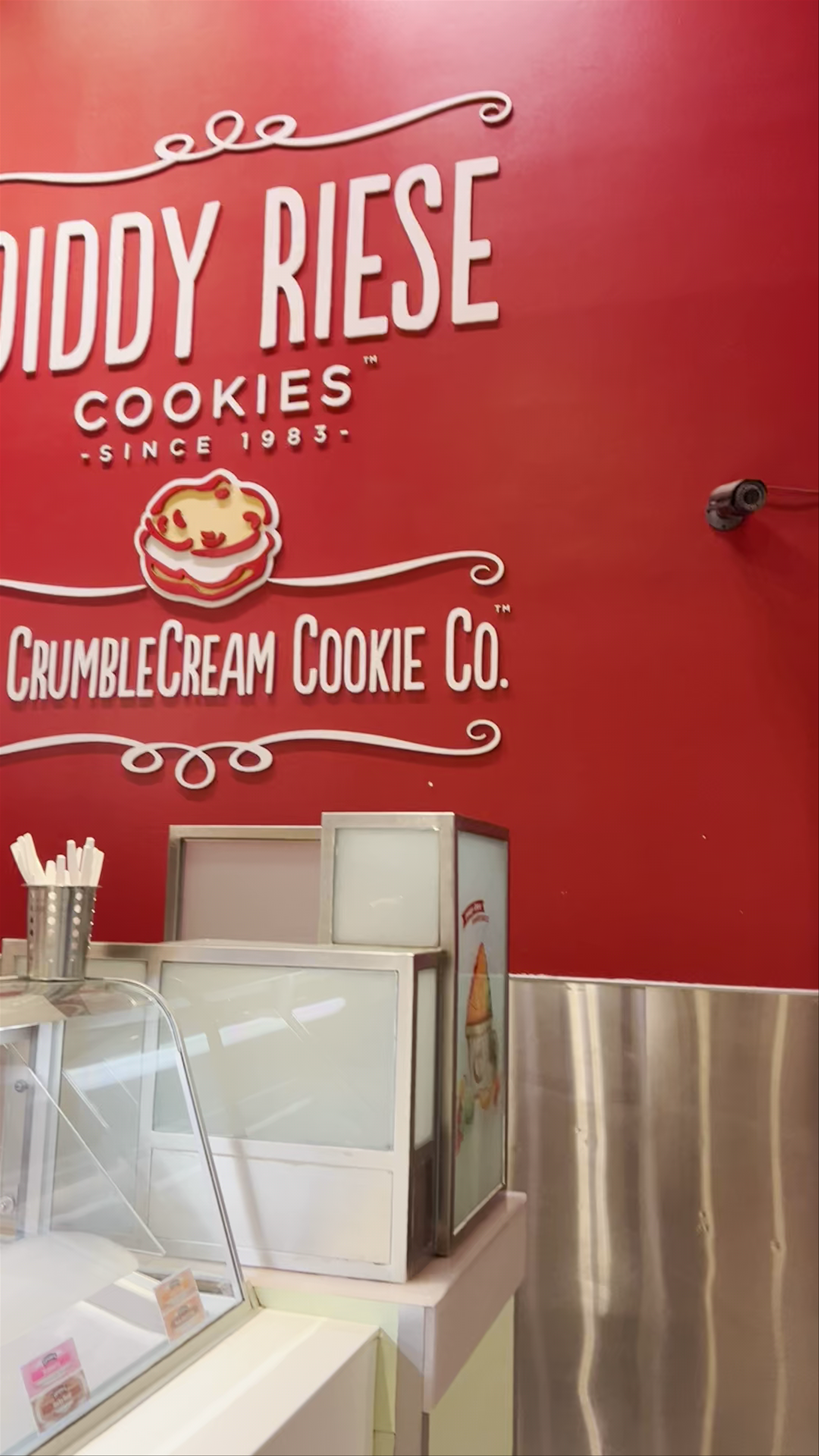 Diddy Riese Cookies: Sweet Treats in Los Angeles