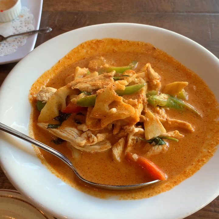Thai Basil - Red curry with chicken - Thai Near Me - Sunnyvale, California