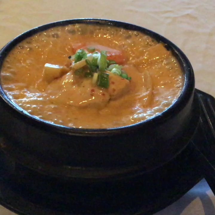 Saigon Bangkok - simmering red curry chicken - Vietnamese Near Me - Tonawanda, New York