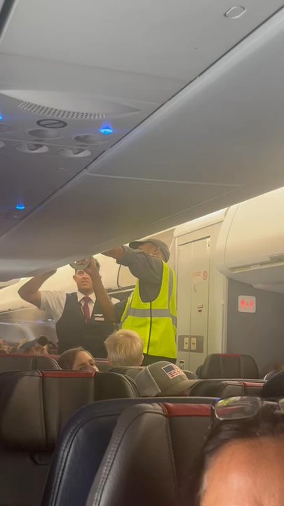 American Airlines - Got delayed for an hour because a luggage bin wouldn't close. Maintenance guy came on the plane with duct tape and tapped it down ‍ - Airlines Near Me - Key West, Florida