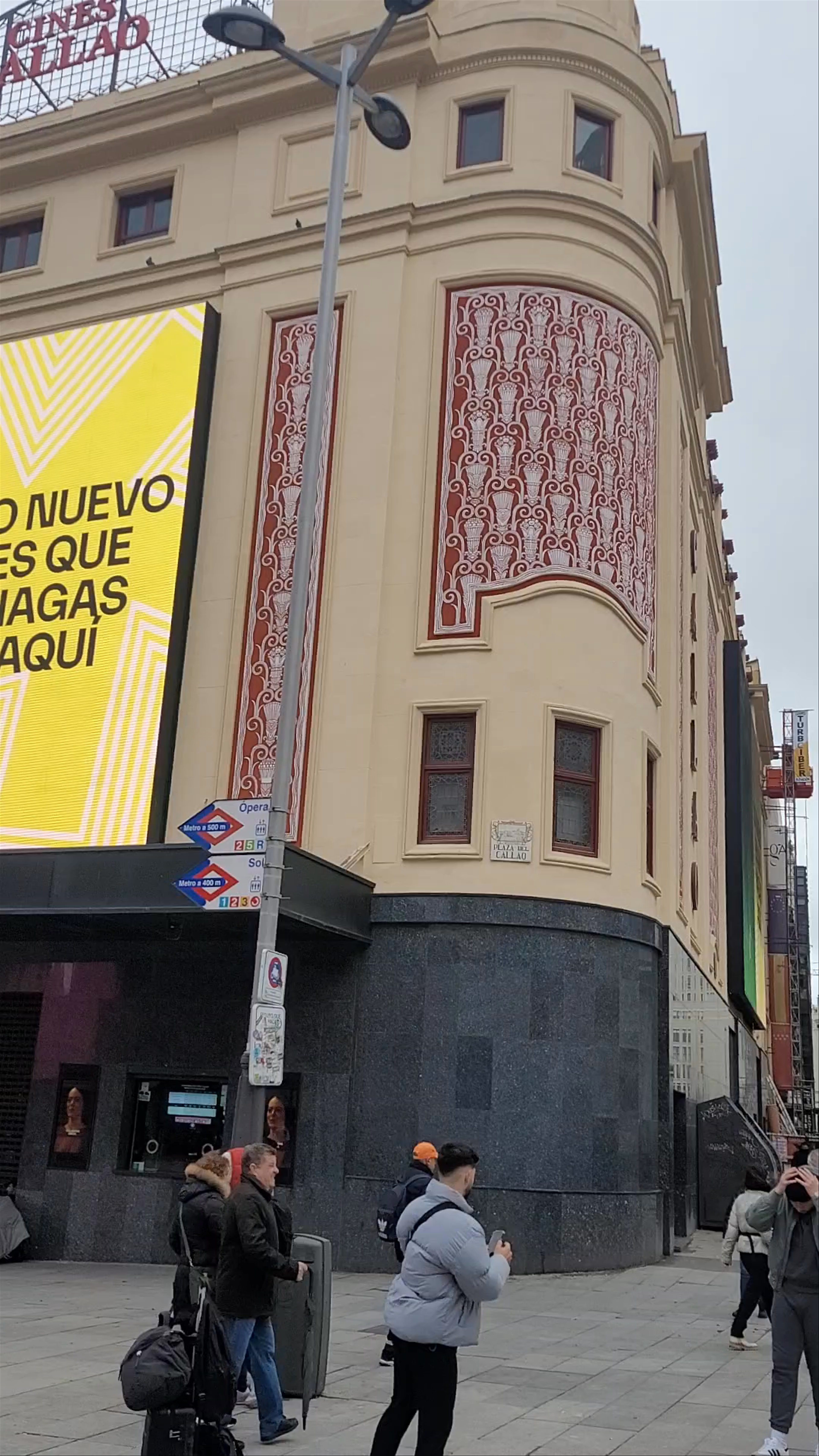 Vibrant Life at Cine Callao, Plaza del Callao, Madrid