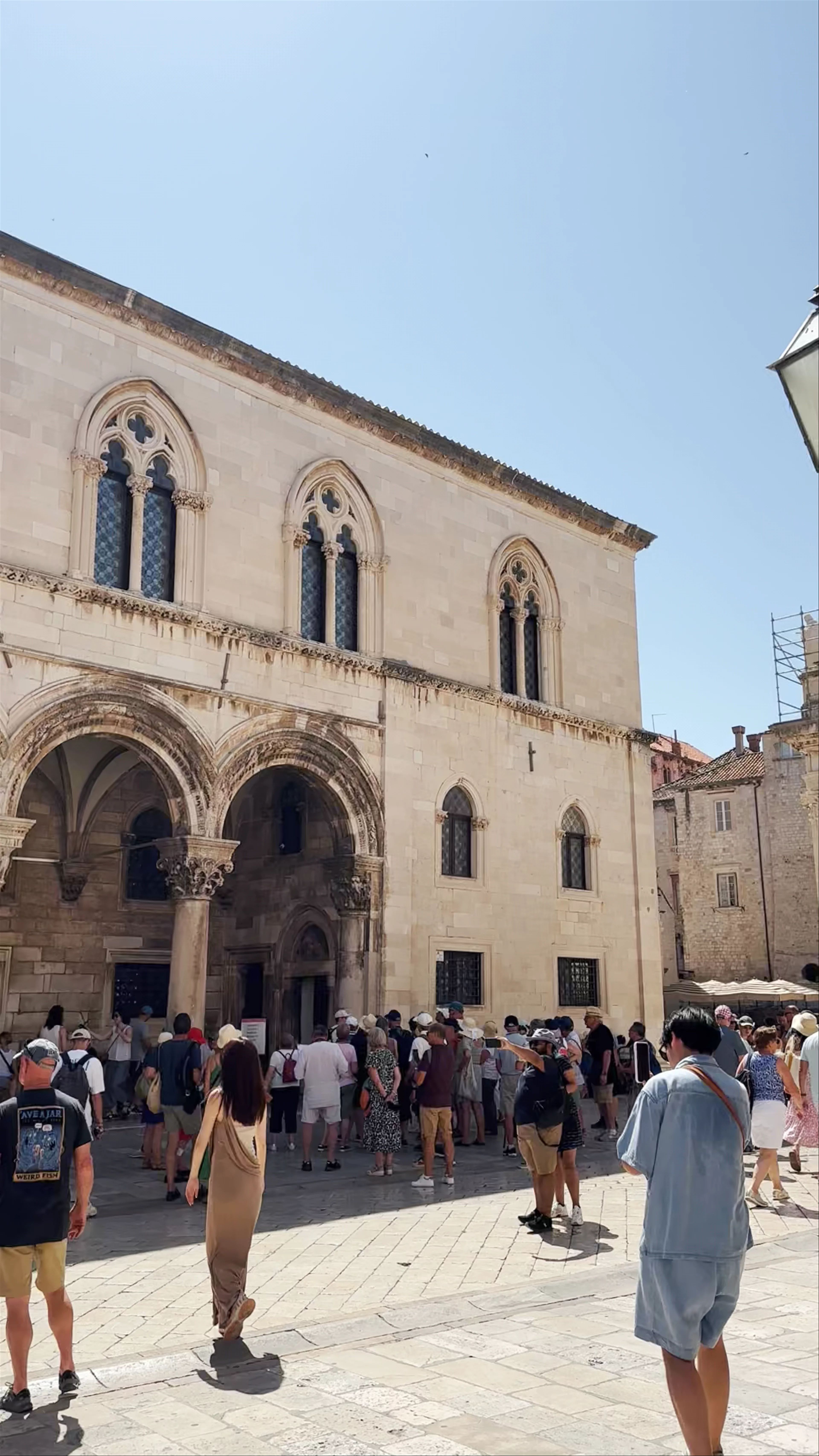 Old City of Dubrovnik, Rkt. crkva sv. Vlaha, Ulica Pred Dvorom