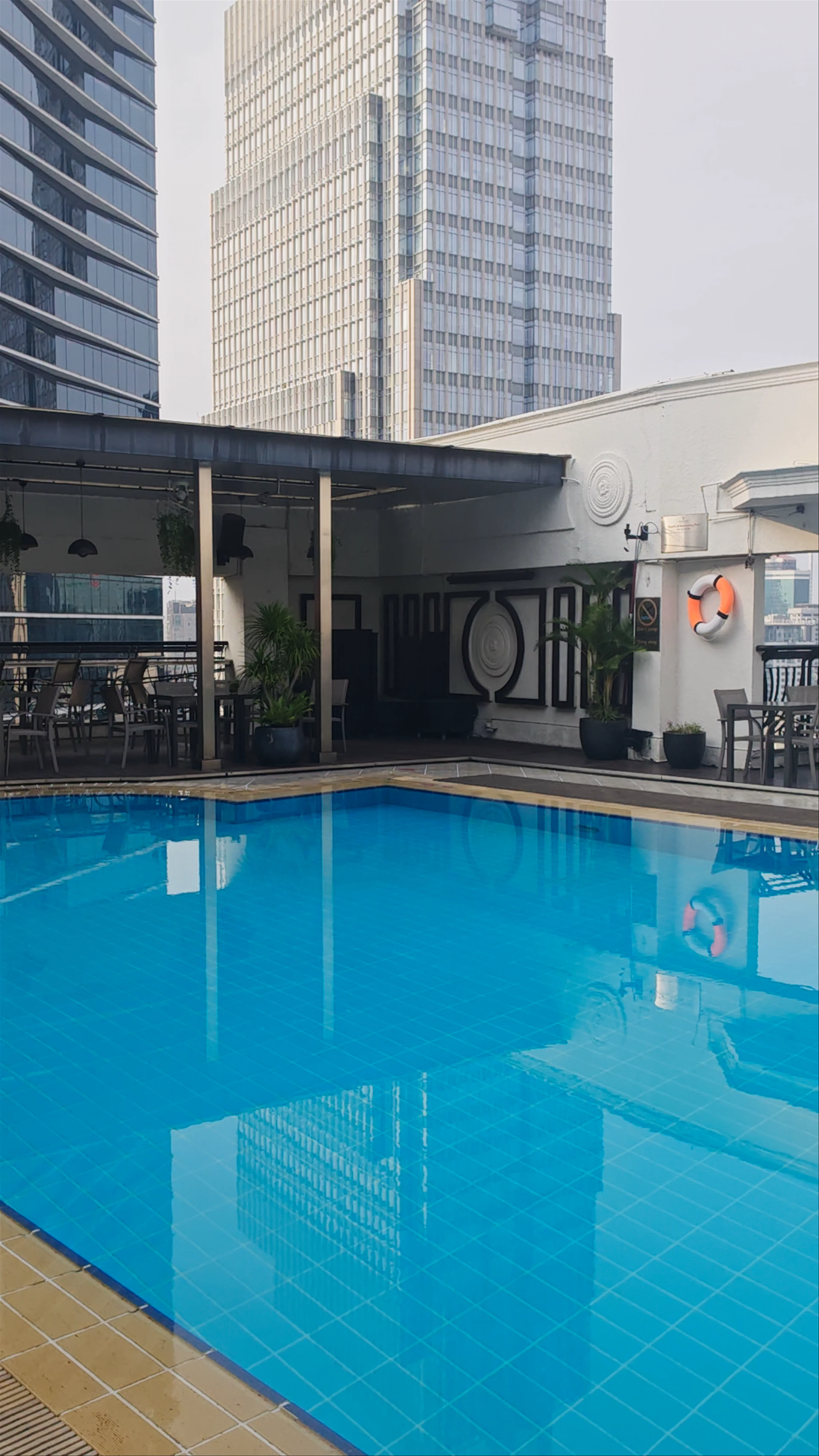 Renaissance Riverside Hotel Saigon