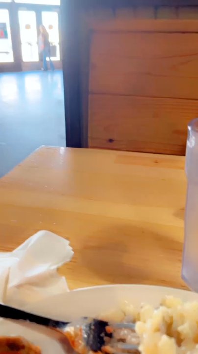 Cotton Patch Cafe - The staff kept coming to stand here then asked about our food 5-6 times. It was obsessive apparently everyone knew our food was tainted. - American Near Me - Lake Worth, Texas