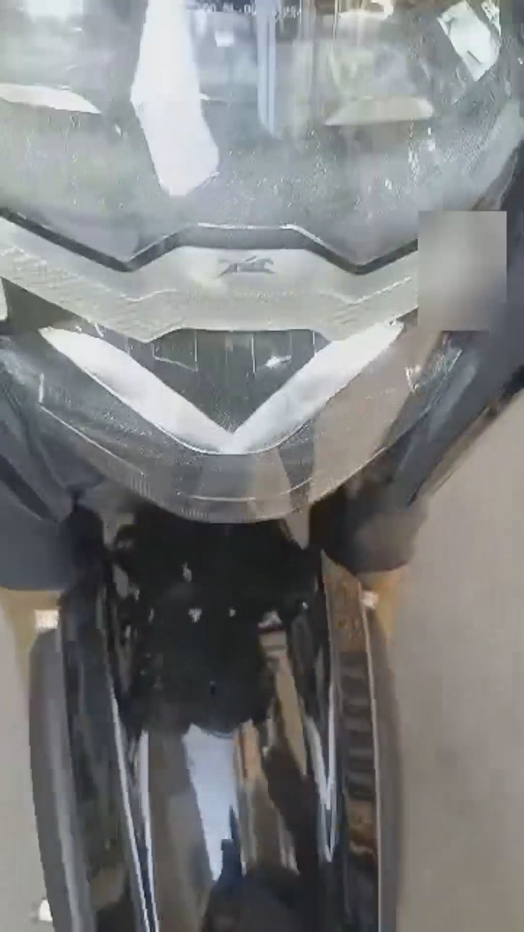Walk-around video thumbnail