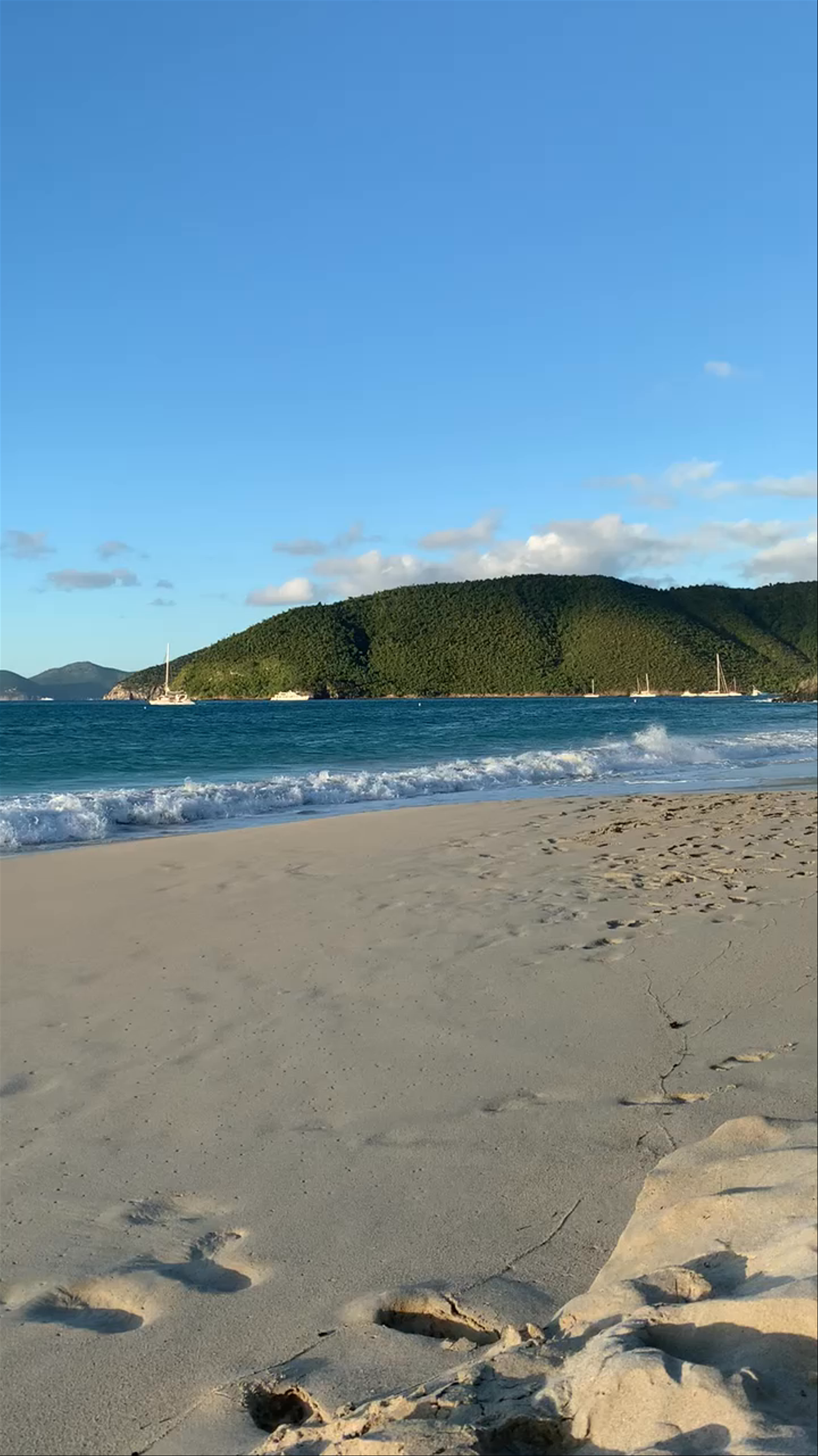 Cinnamon Bay Beach