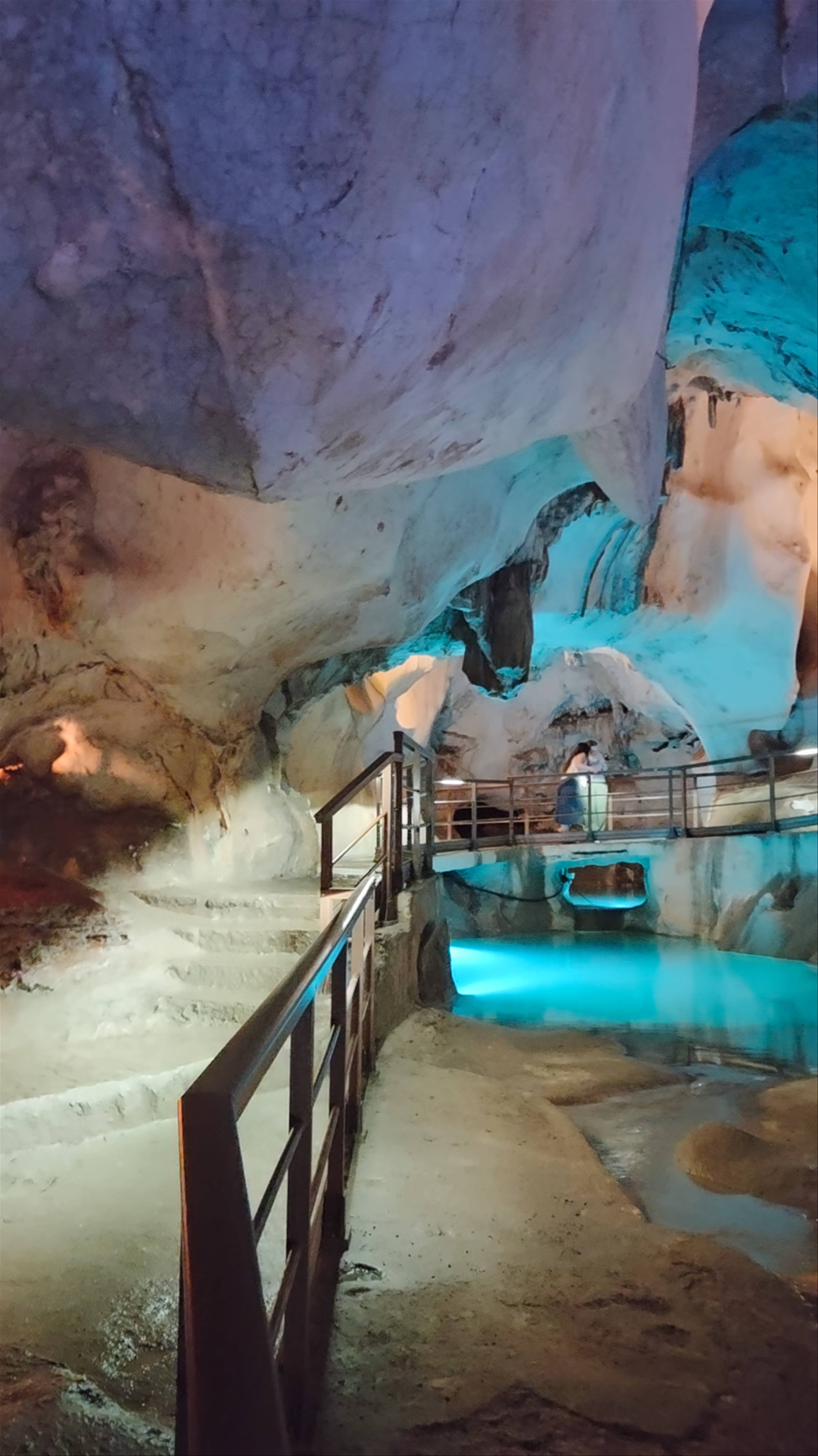 Exploring Cueva del Tesoro: An Enchanting Coastal Cave in La Cala del Moral, Spain