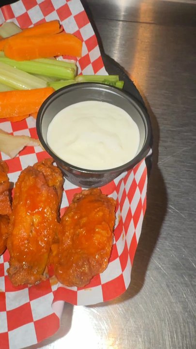 Wizard's Sports Cafe - Buffalo wings - Cafes Near Me - Richardson, Texas