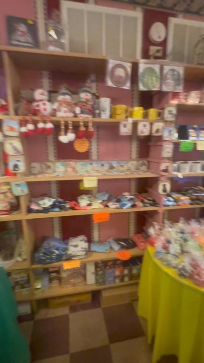 Rainbow's End - Candy Stores Near Me - Jim Thorpe, Pennsylvania