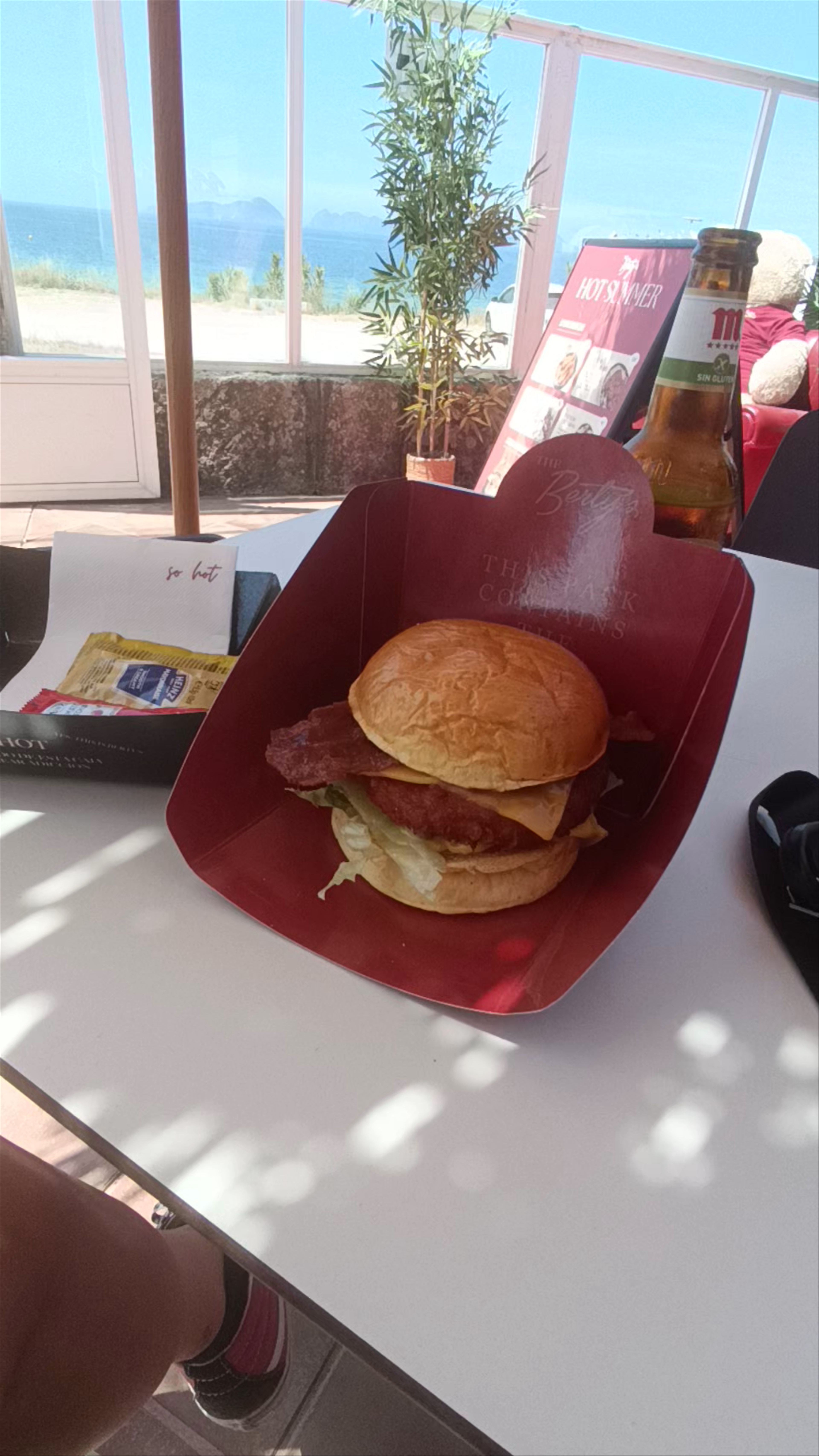 Berty's Burger Beach