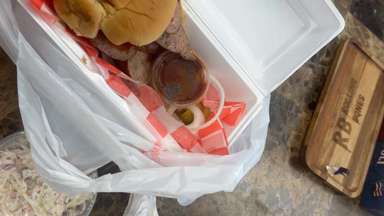 Rolling Bqnes - Barbeque Near Me - Missouri City, Texas