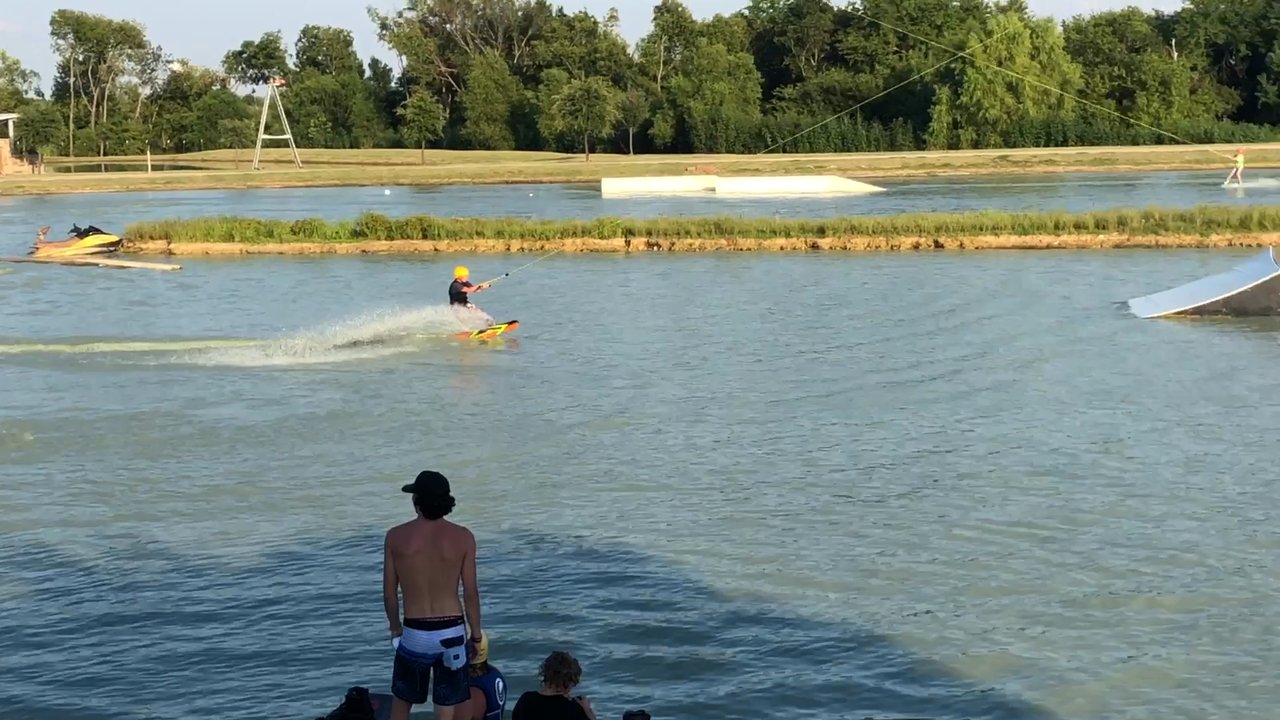 Hydrous Wake Park - Summer Camps Near Me - Little Elm, Texas