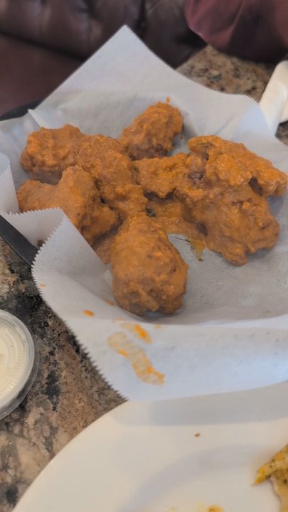Curry Pizza - Wings and pizza, Indian style. Excellent combinations! - Indian Near Me - Lehi, Utah