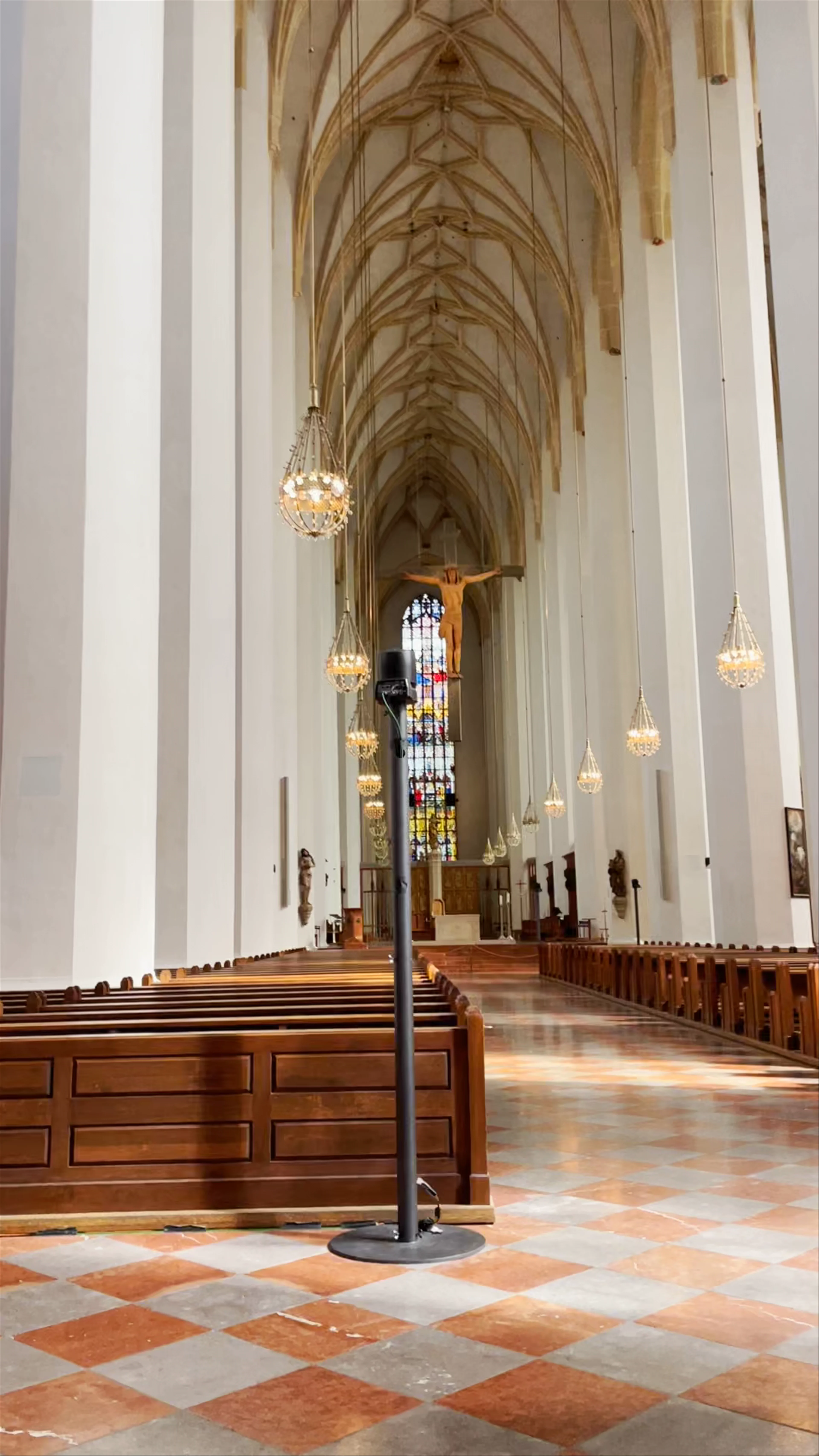 Frauenkirche, Frauenplatz