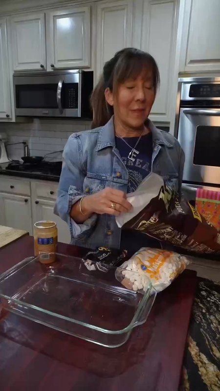 Potato Chip Sweet Mess Nachos
