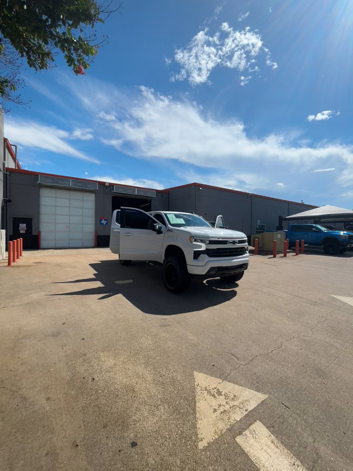 Lifted Trucks - #TX10361 - 2024 Chevrolet Silverado 1500 RST Crew Cab