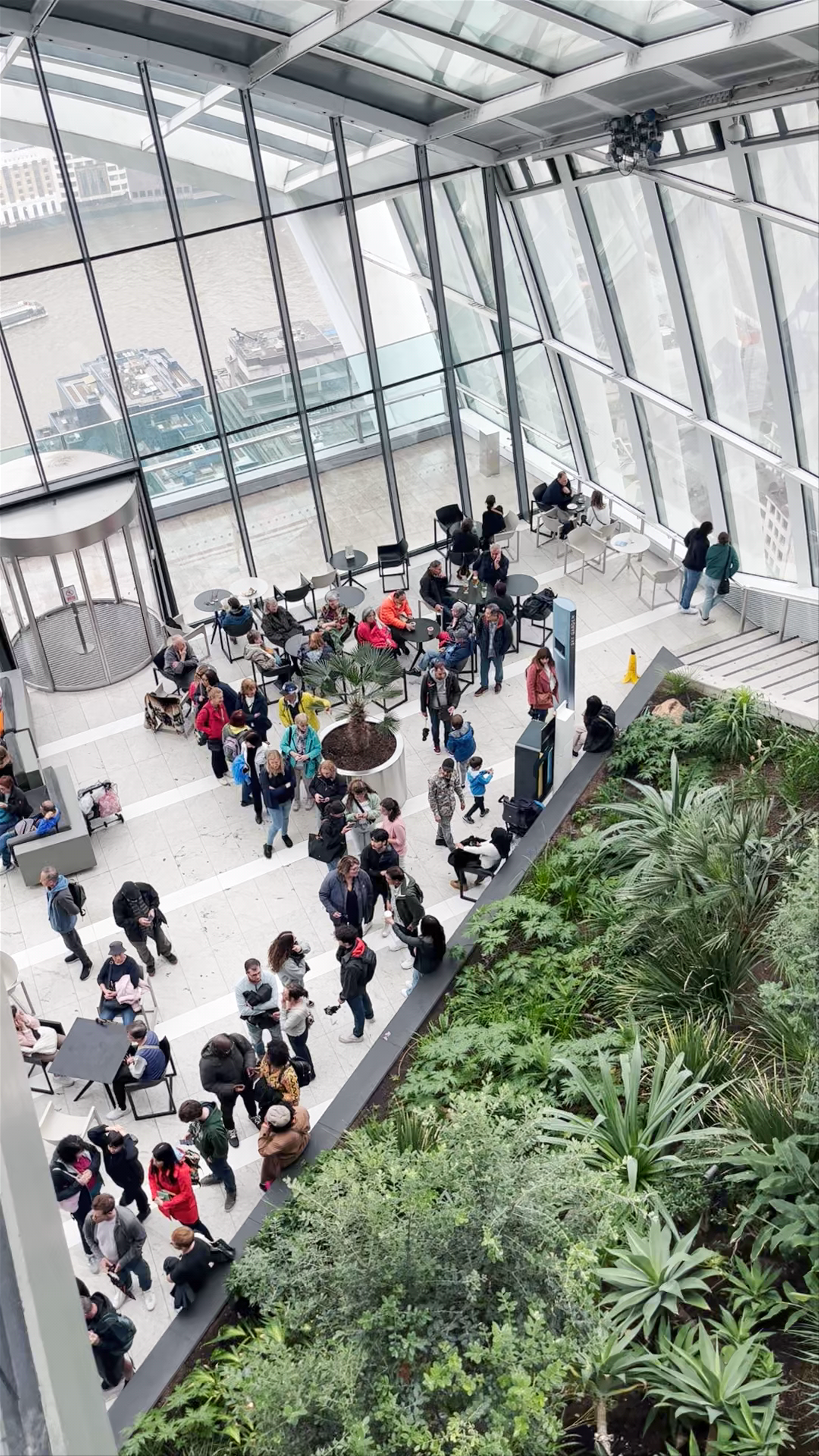 Fenchurch Restaurant and Sky Garden Walk: Urban Green Escape in London