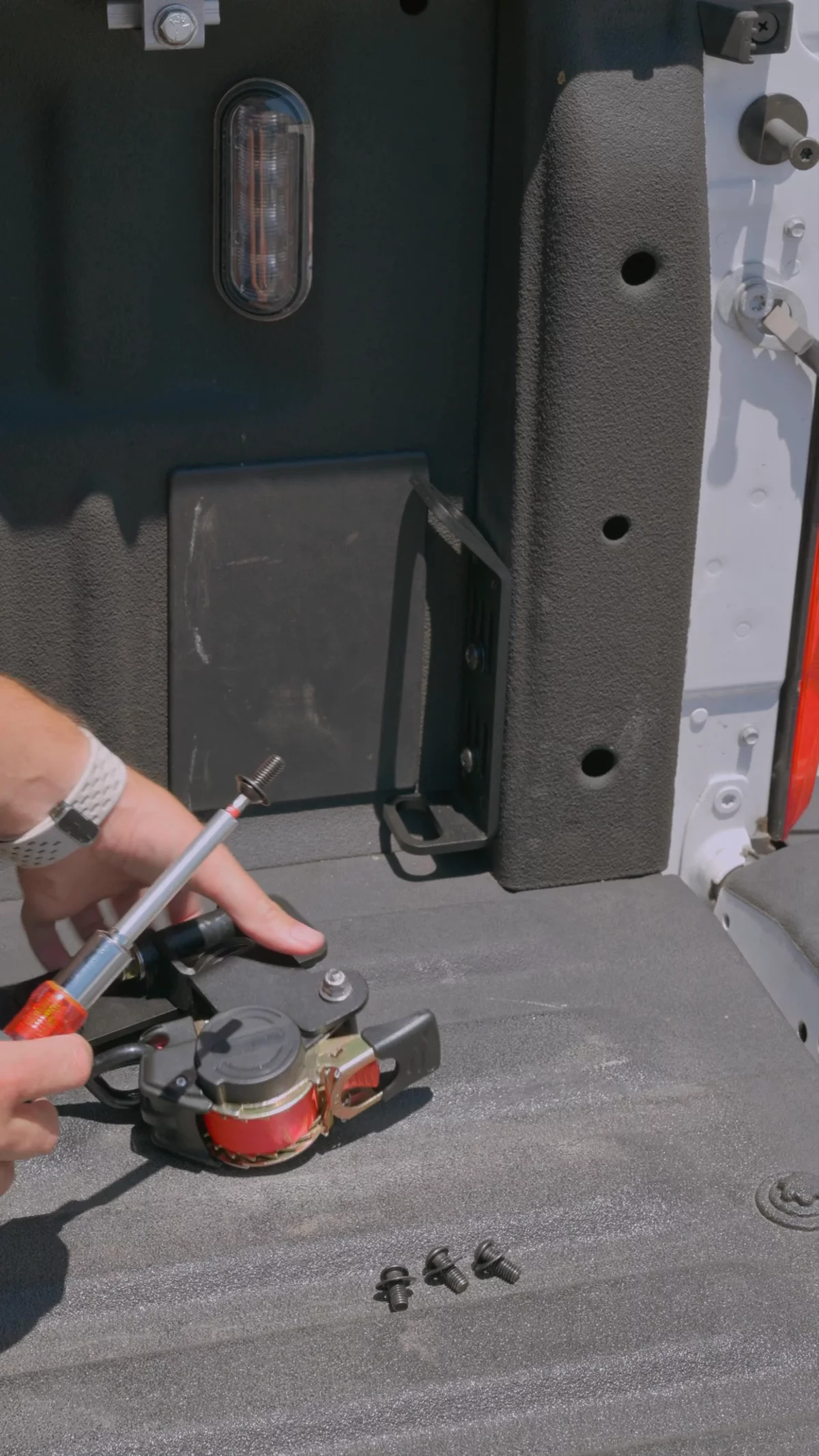Ultimate Retractable Ratchet Straps® Installation - Anchor Point