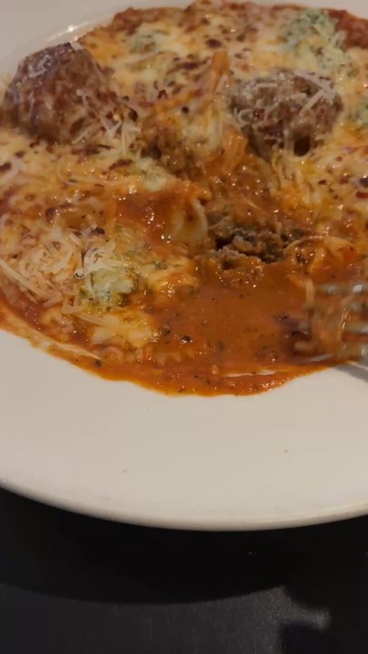 Giuseppe's - Way too much sauce. - Italian Near Me - Tucson, Arizona