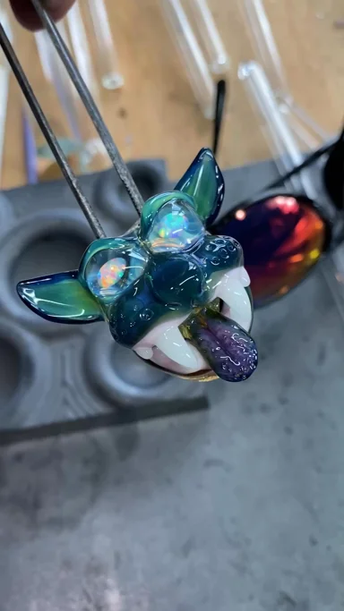 Preview pic of Cosmic Cat pendant