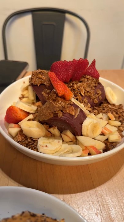 Component Coffee Lab - We went with the Açaí bowl and our favorite, Everything Bagel Sando which is amazing. The Açaí bowl is big enough to share. - Coffee & Tea Near Me - Visalia, California