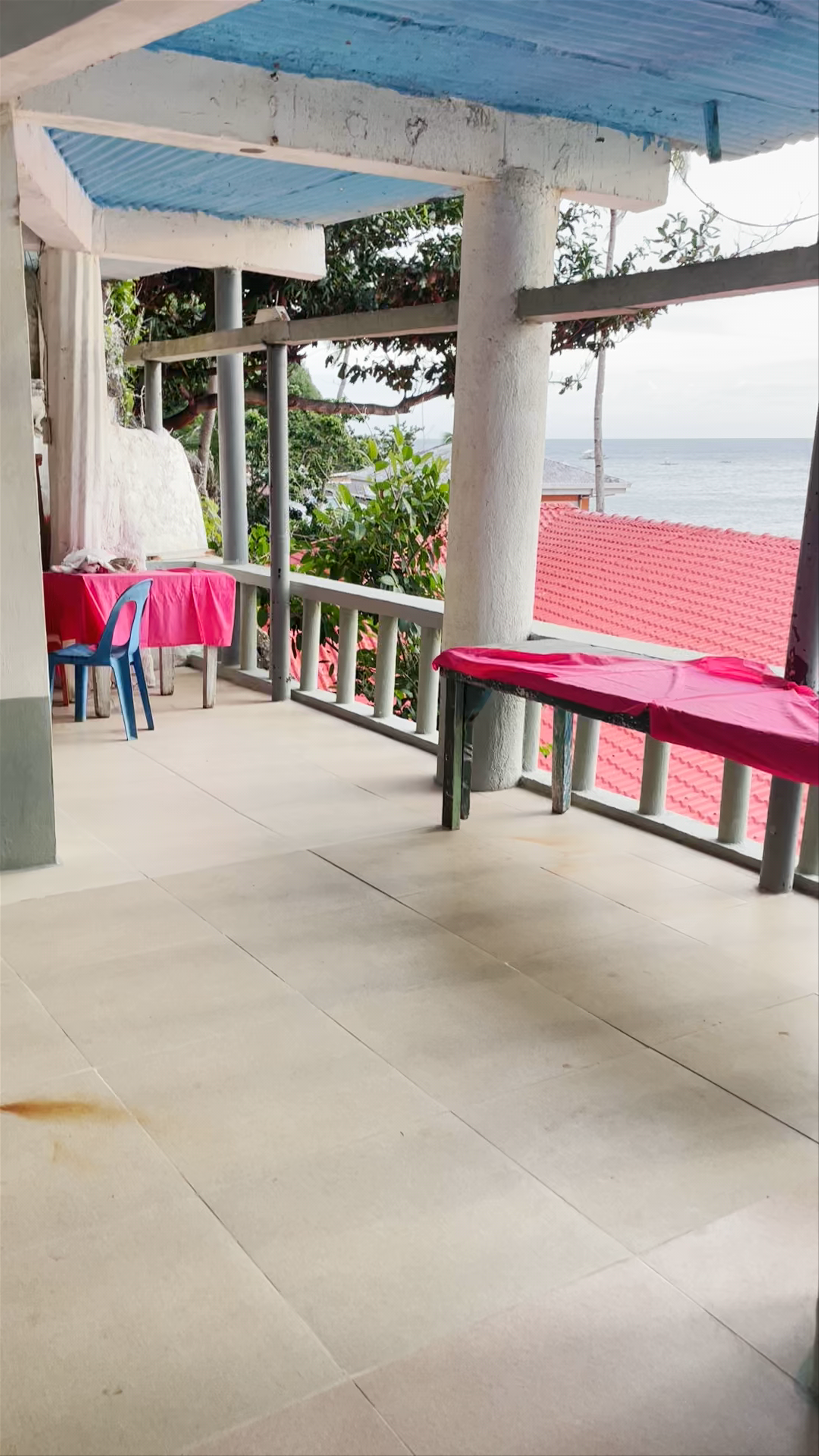 Liberty's Community Lodge and Dive Resort