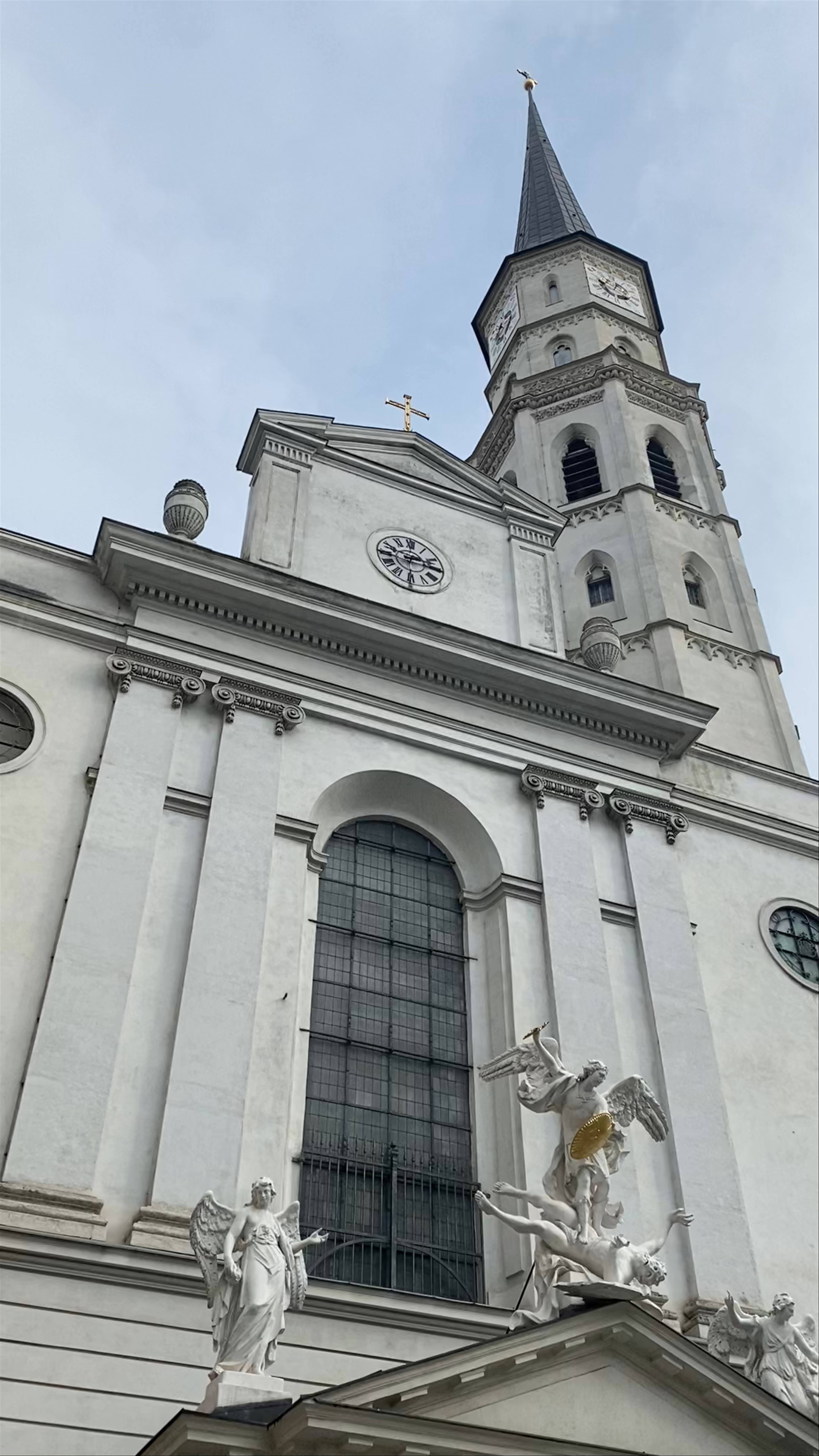 Exploring Ausgrabungen Michaelerplatz: Vienna's Historic Heartbeat