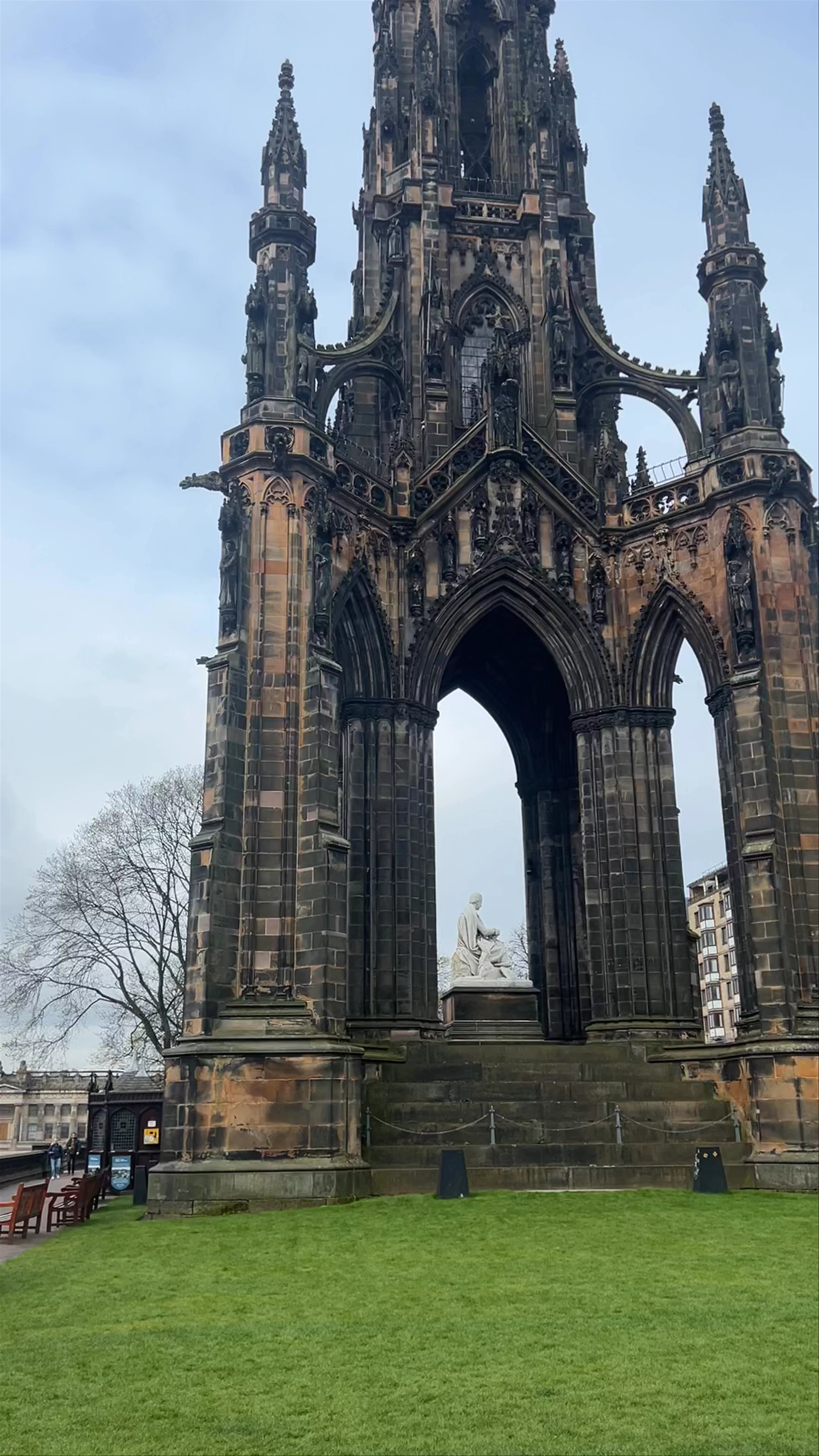Scott Monument