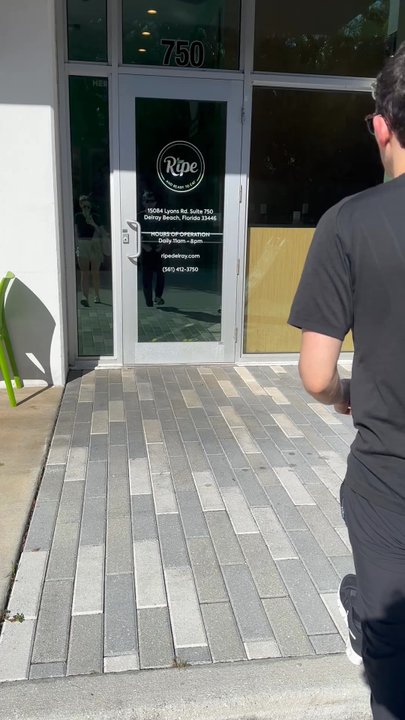 Ripe Delray - Outside the store. - Gluten-Free Near Me - Delray Beach, Florida