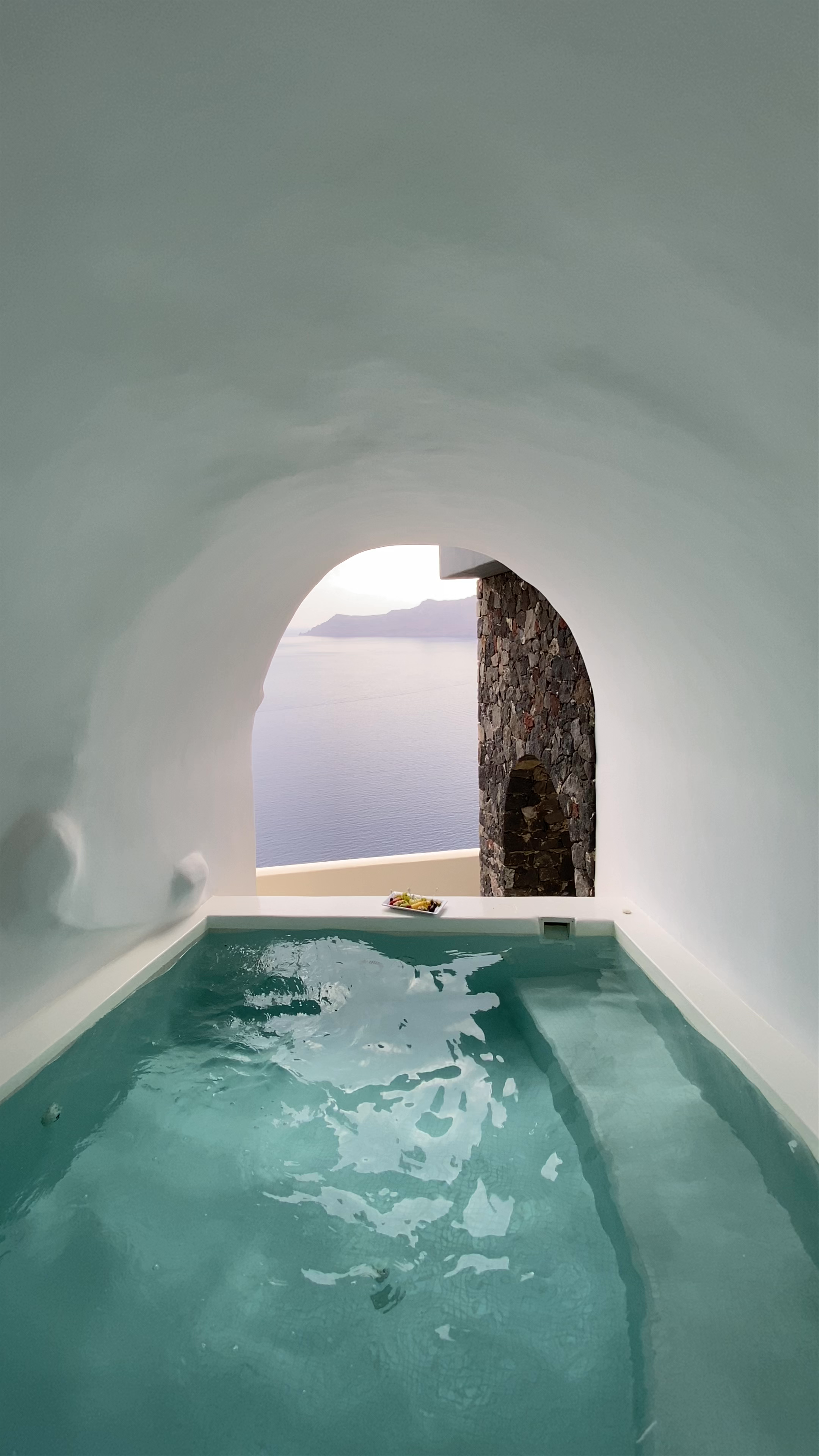 Canaves Oia Suites