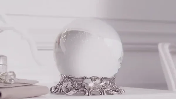 Nina Ricci - © Artlist