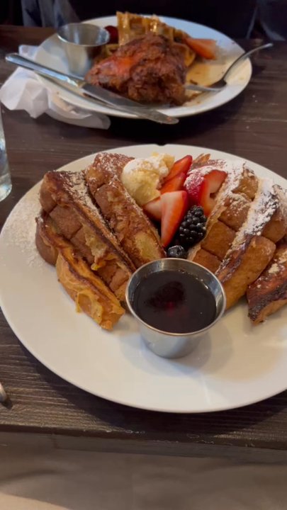Flamingobaby Kitchen - Yum - Caribbean Near Me - Brooklyn, New York