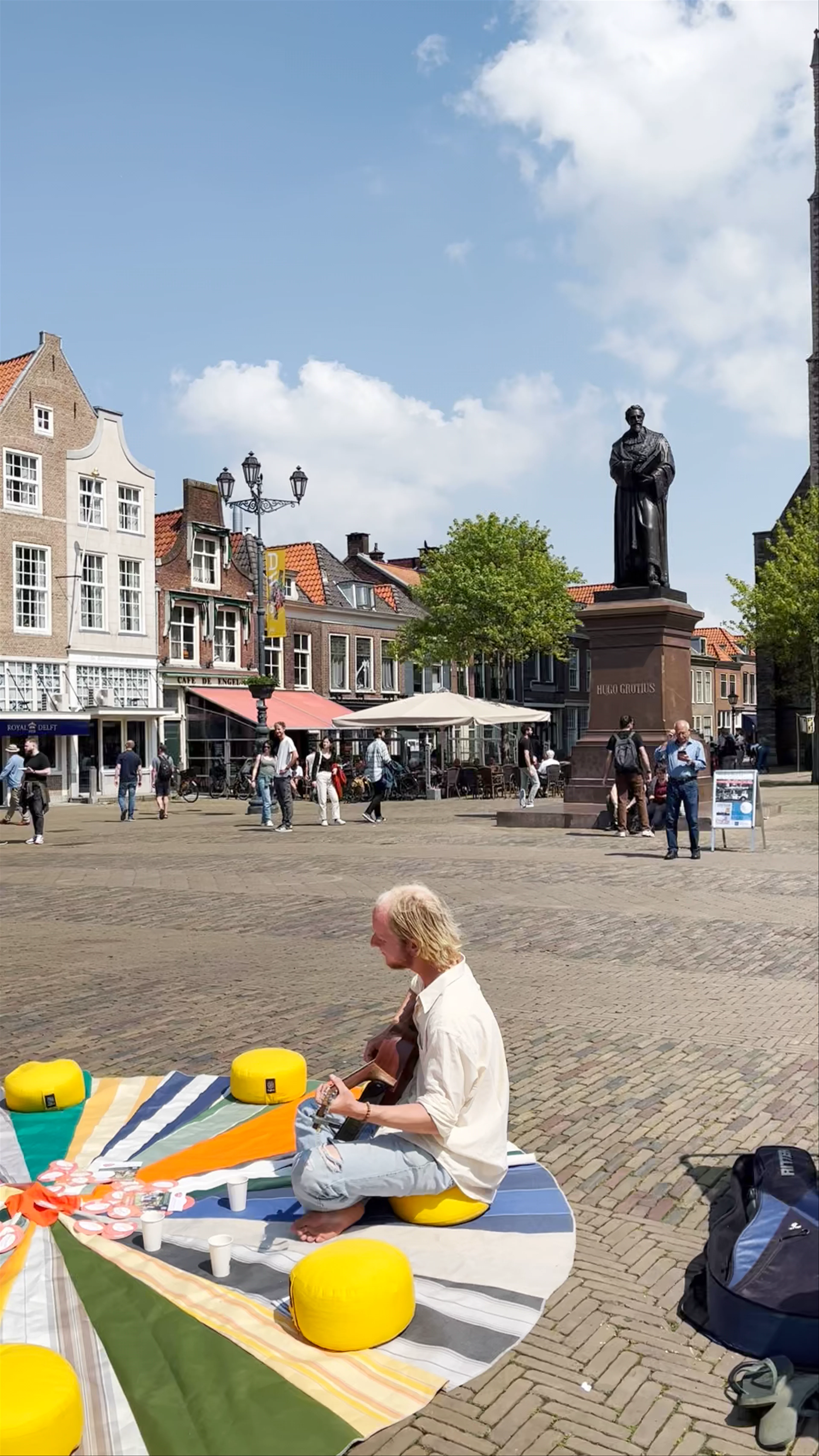 Standbeeld van Hugo de Groot, Markt, Delft