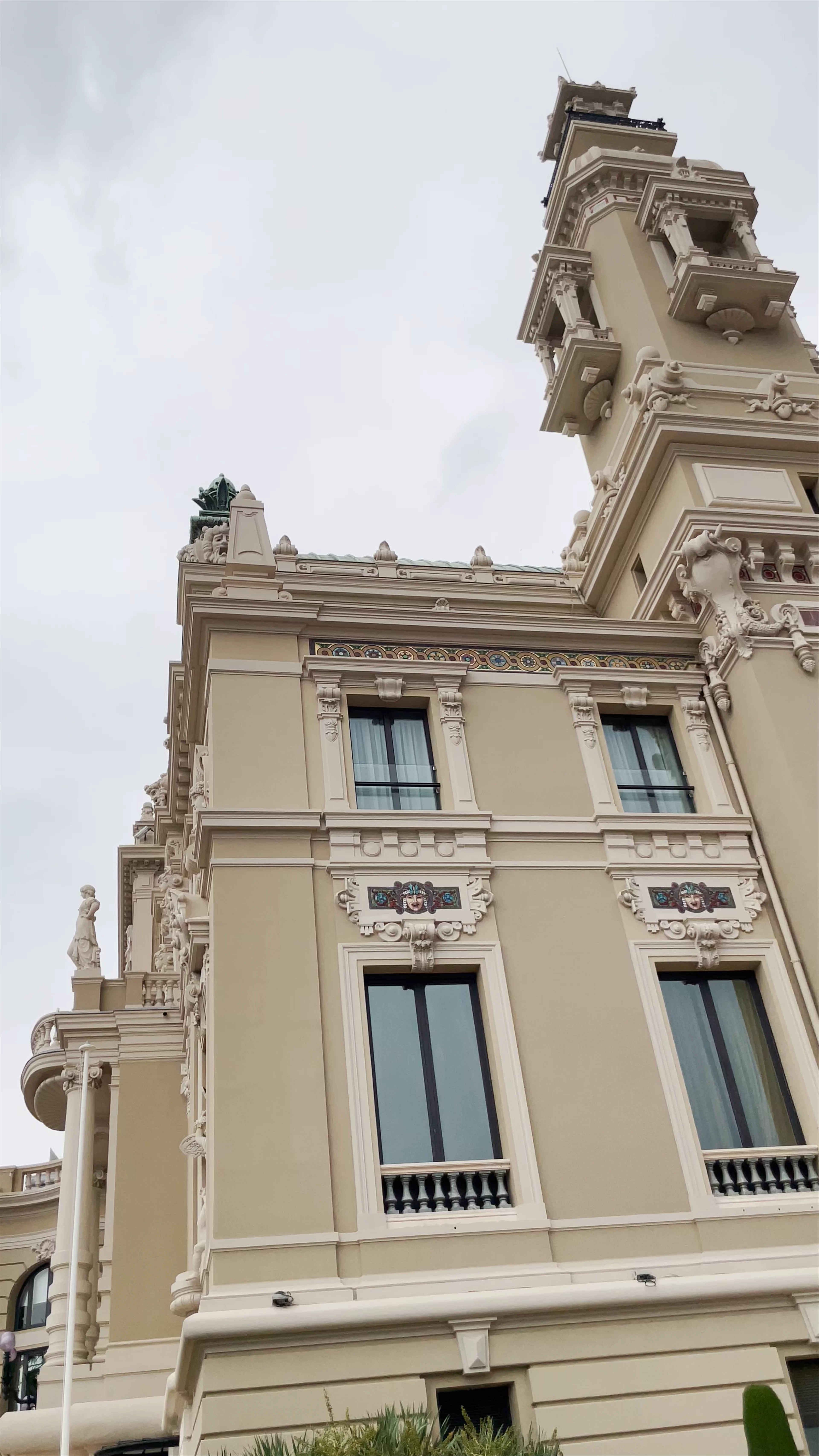 Grand Théâtre de Monte Carlo, Place du Casino
