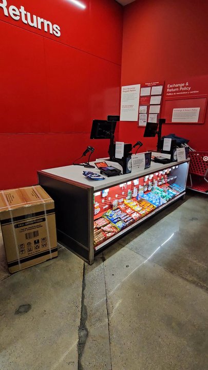 Target - Customer service - Department Stores Near Me - Northridge, California