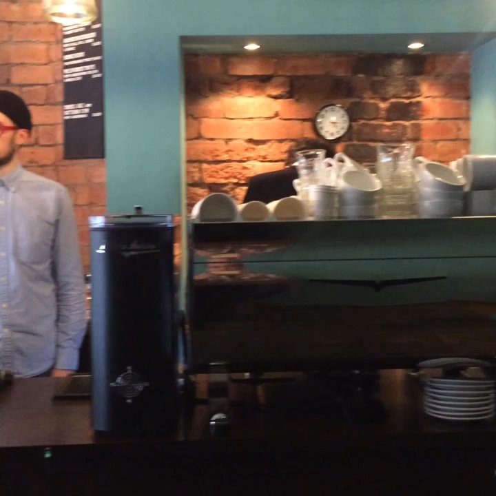 Laynes Espresso - Stripped back industrial aesthetic, fresh coffee and beards - what more can a coffee shop patron ask for?! - Cafes Near Me - Leeds, XWY