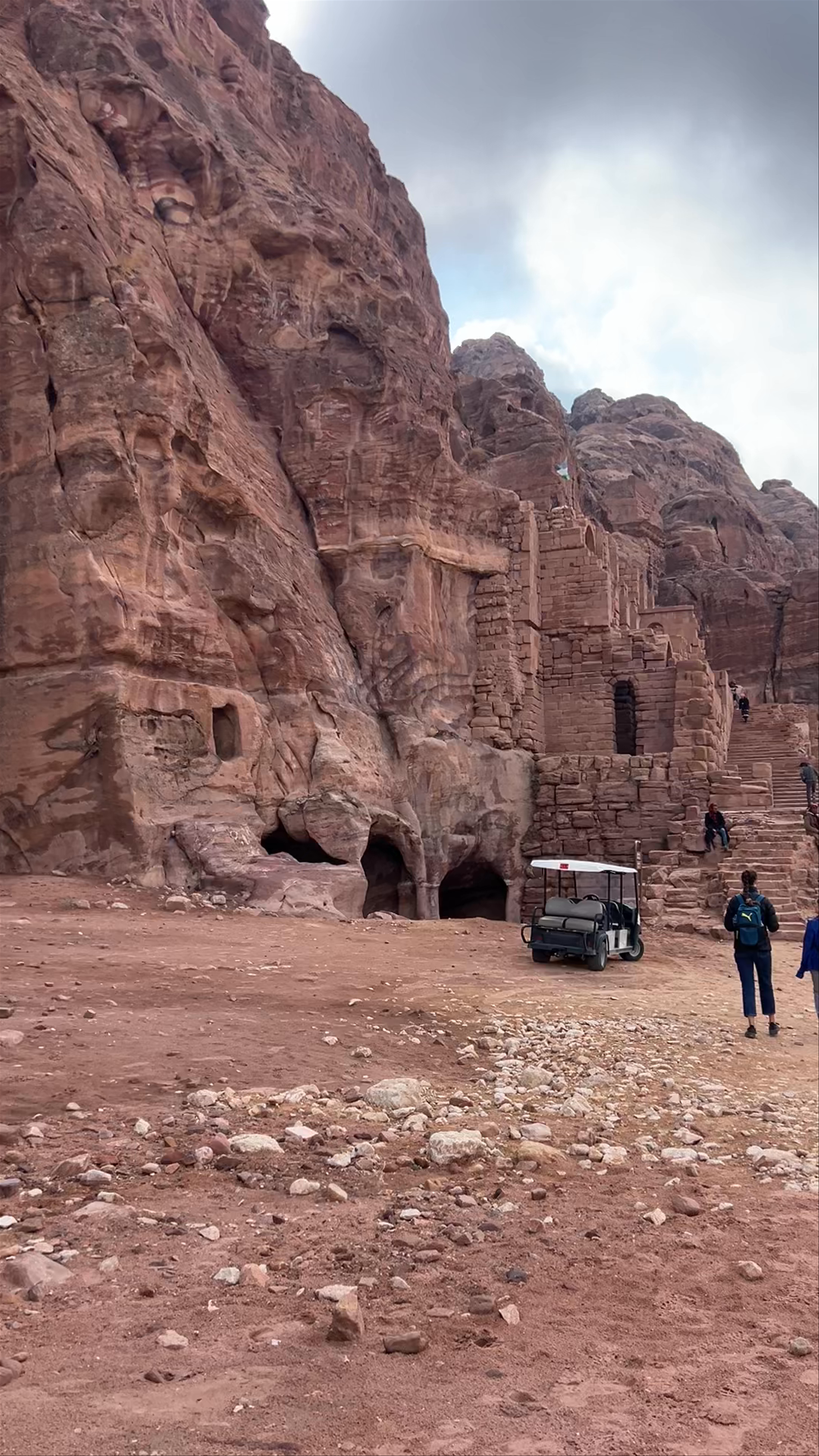 Tomb of 'Unayshu: Ancient Rock-Cut Marvels in Wadi Musa, Jordan
