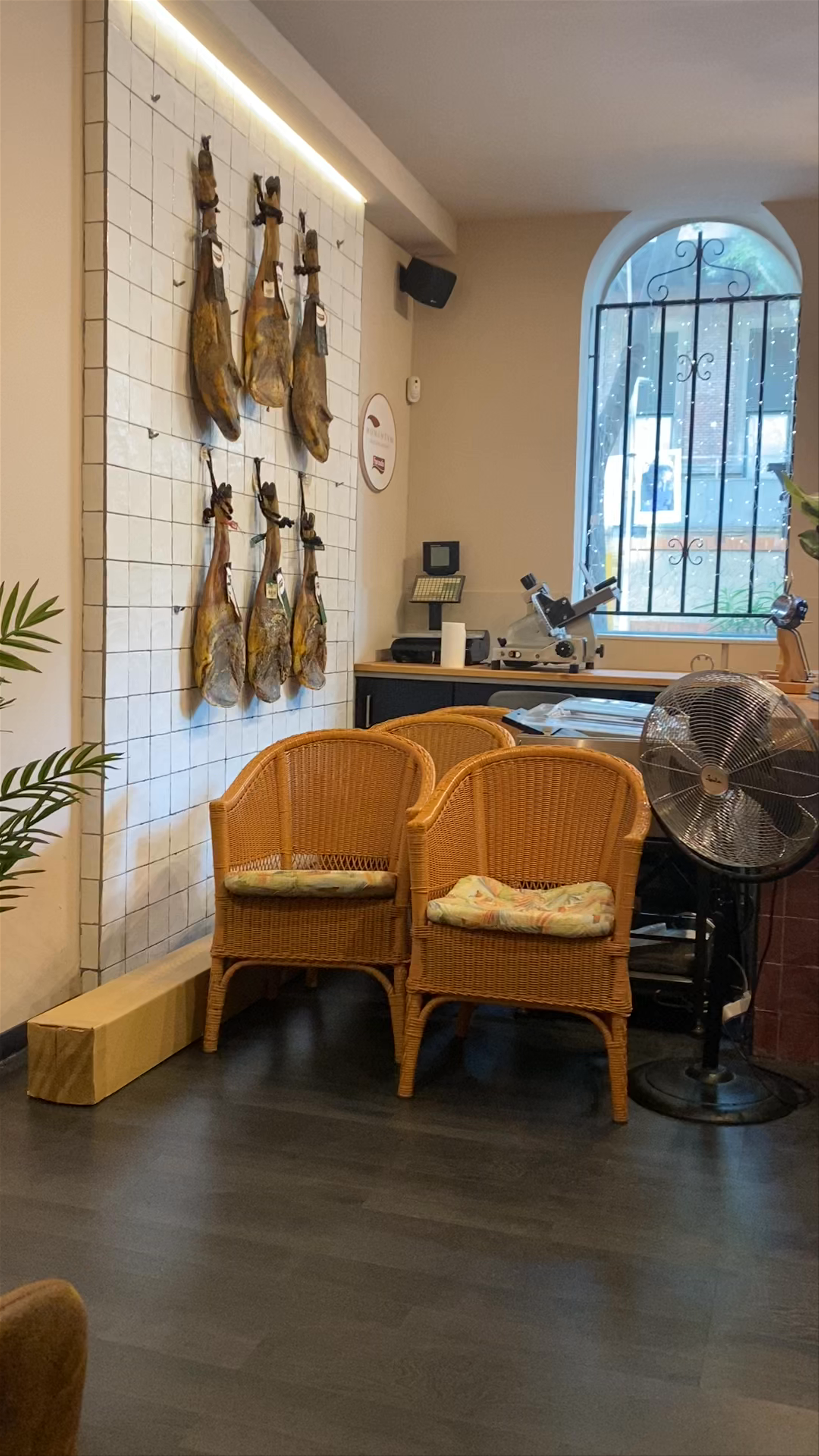 Bamba Brunch: Cozy Culinary Experience in Barcelona