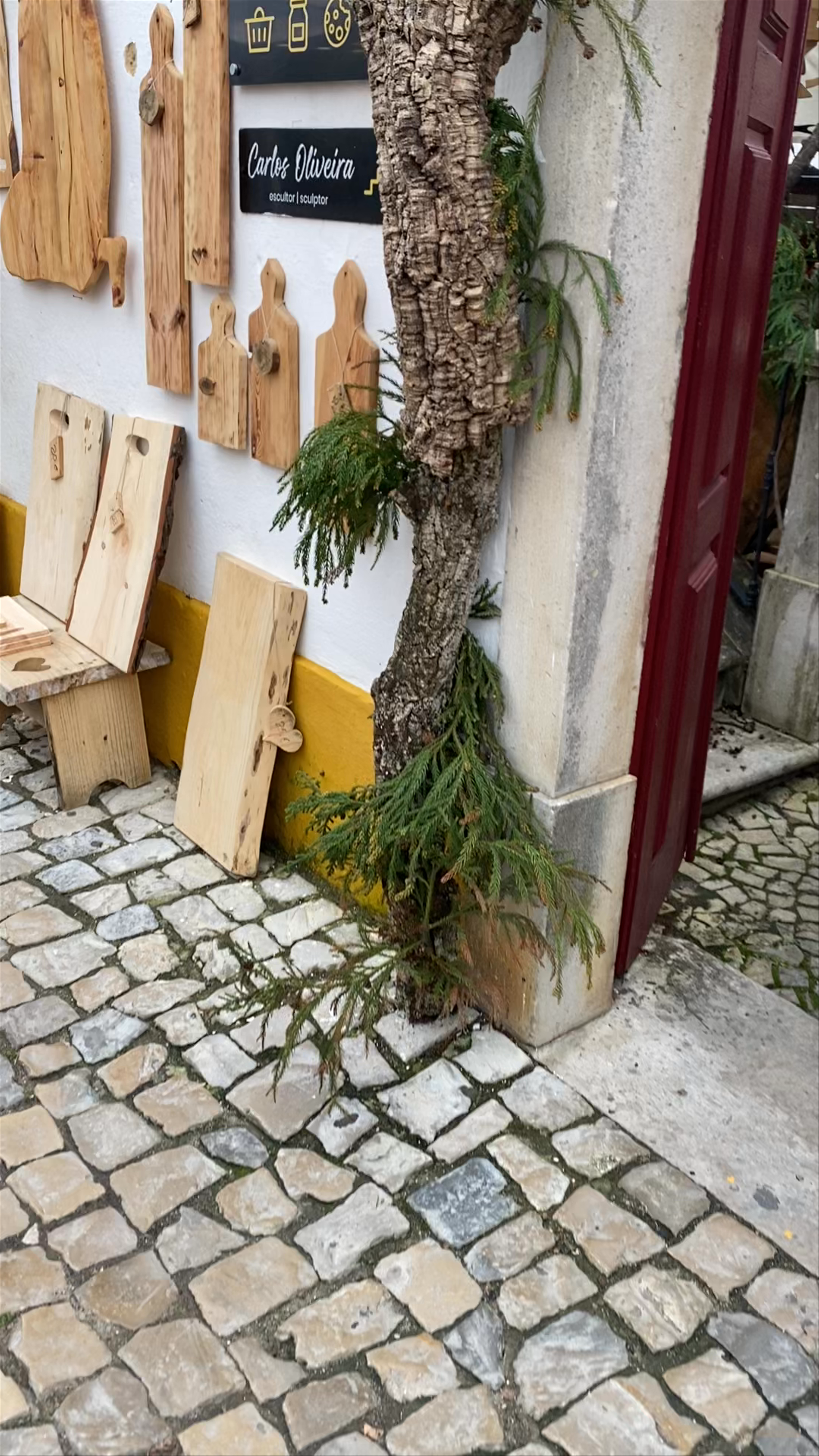 Atelier de Escultura Carlos Oliveira: Artistic Woodcraft in Óbidos, Portugal
