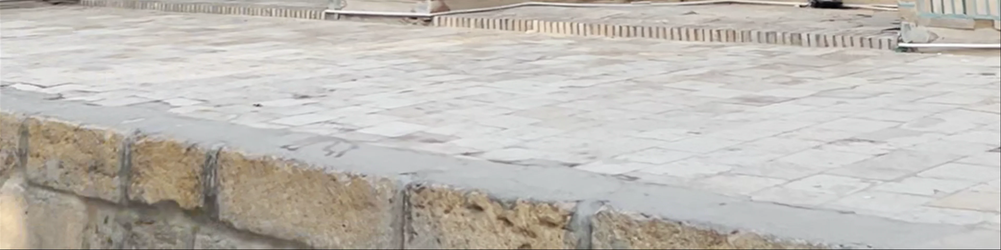 Nadir Divan Begi Madrasah