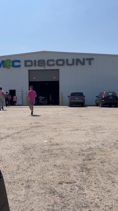 Mac Bids  - Outside Video! This place is a madhouse today! - Wholesale Stores Near Me - Cowpens, South Carolina