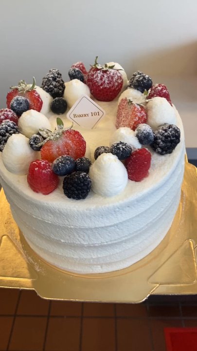 Bakery 101 - Strawberry shortcake - Bakeries Near Me - Santa Ana, California