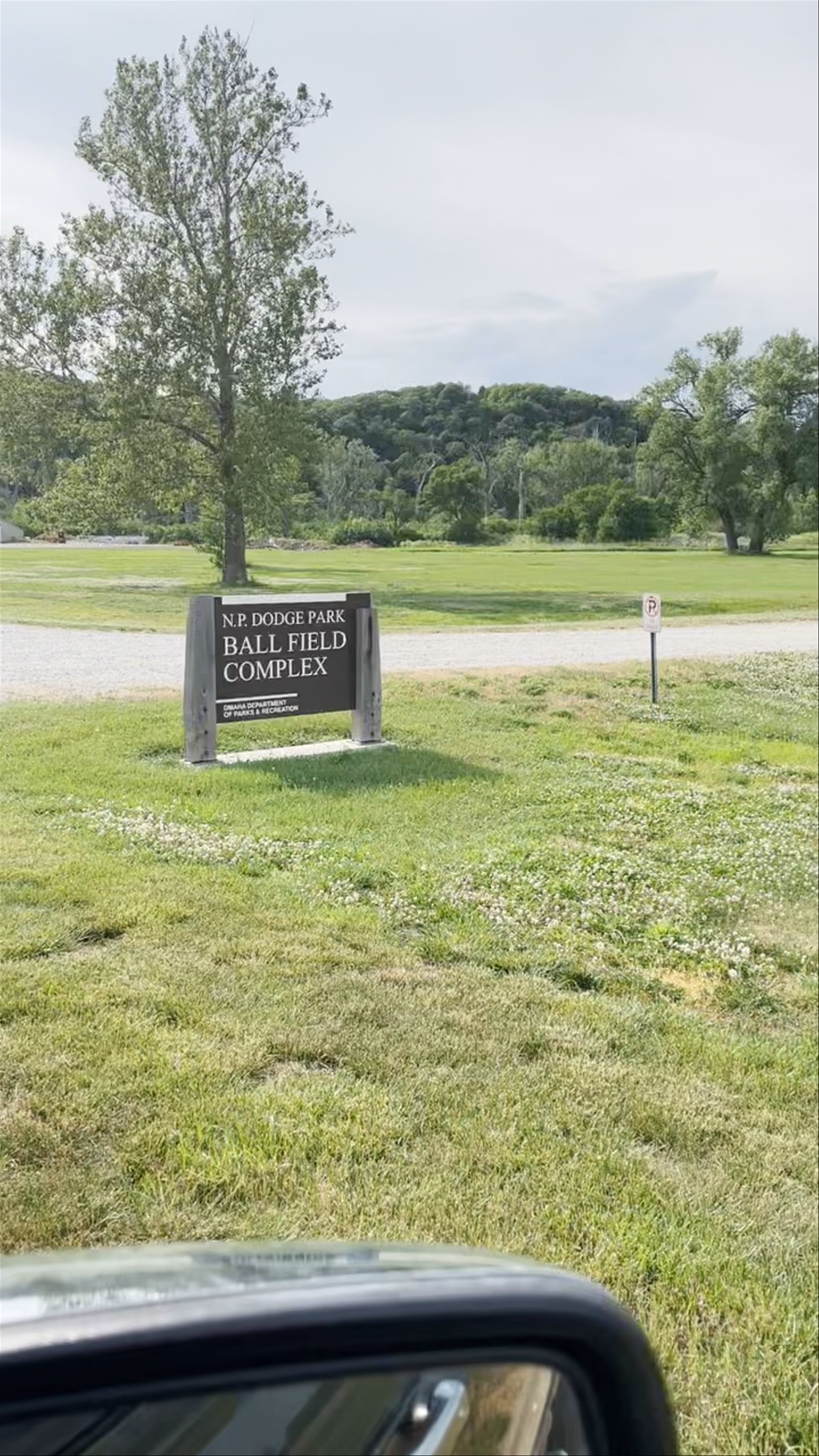 N.P. Dodge Park: Scenic Outdoor Escape in Omaha, Nebraska