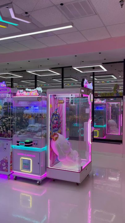 Super Clawdom - Cute Inside Machines! - Arcades Near Me - Metairie, Louisiana