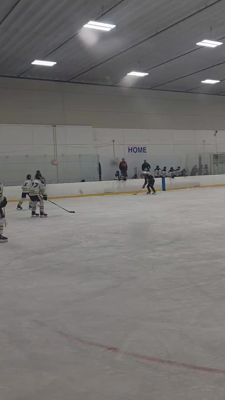 Jacob Mossip's Impressive Setup and Shot | Boston Hockey Academy 14U AAA