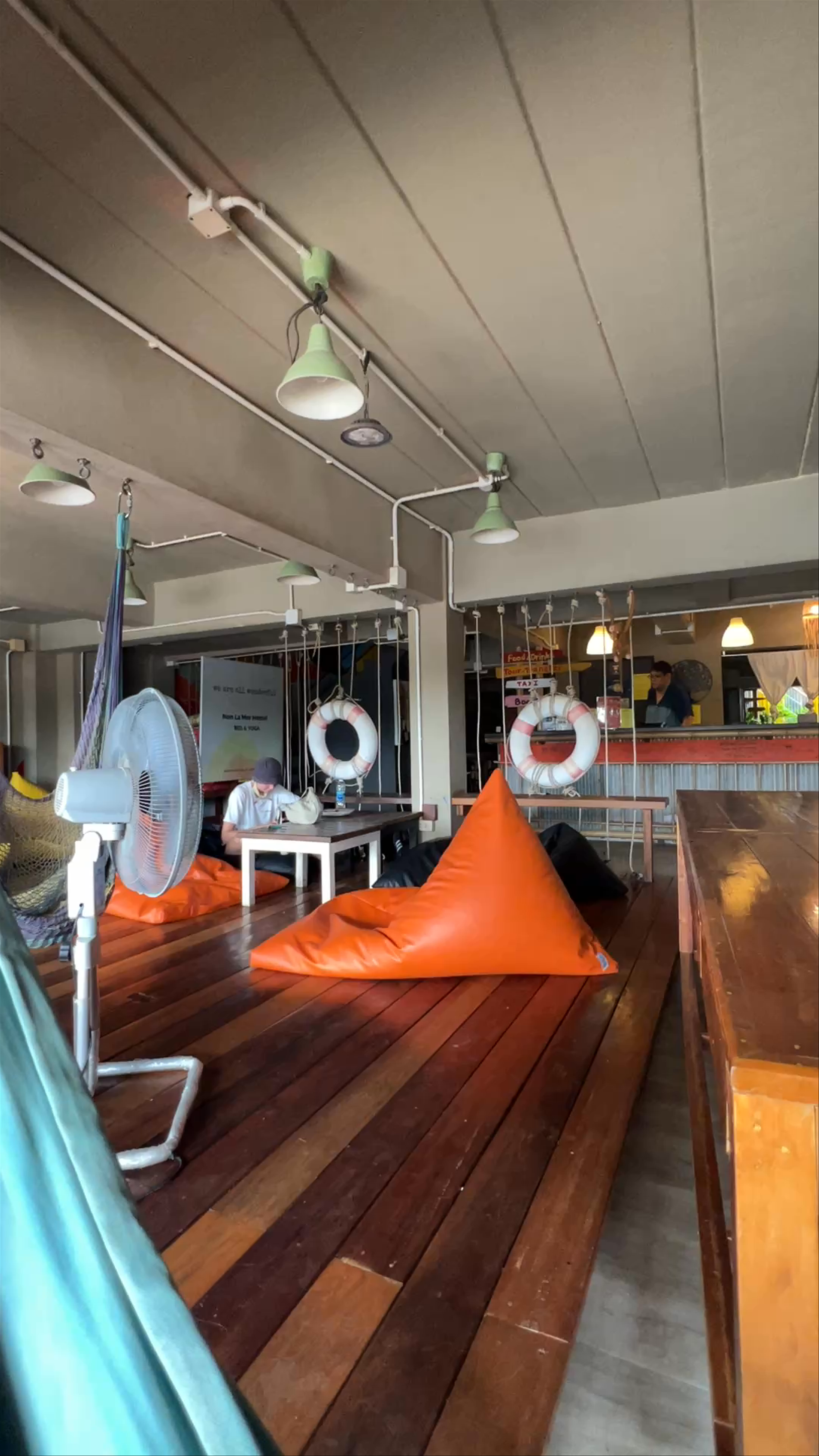 Non La Mer Hostel - Bed & Yoga